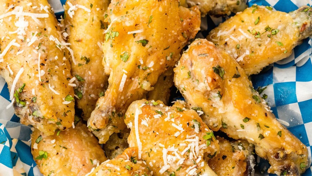 [205020] chicken wings - Garlic Parmesan - 970g - bag
