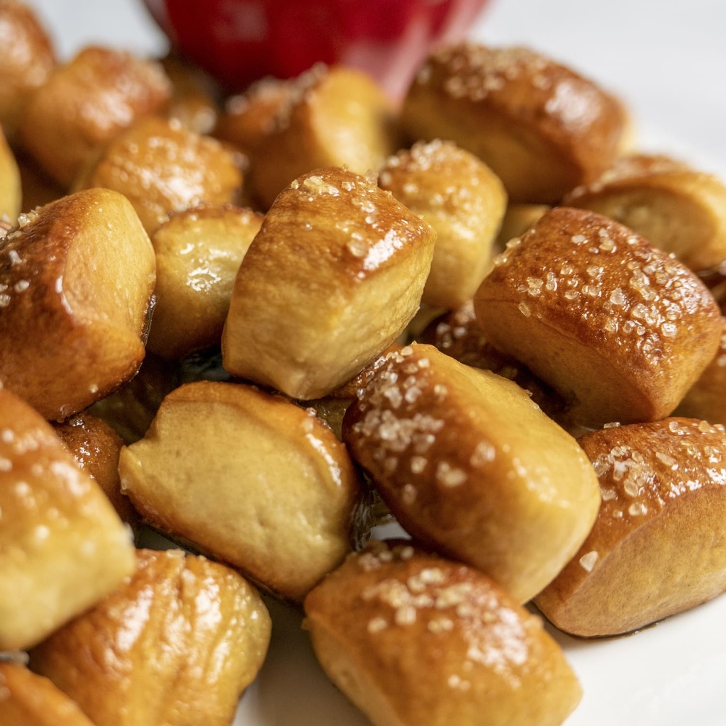 Mini Pretzel Bites w/Salt - 525g bag  